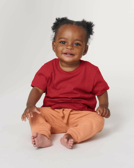 Baby Creator_Red_Studio_Front_Primär_0